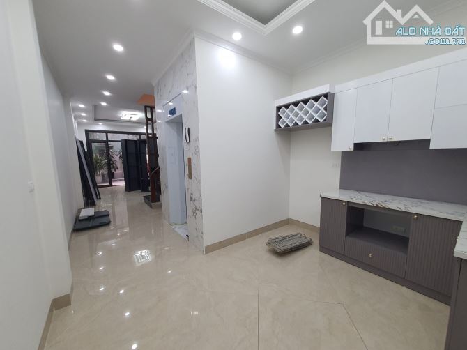 Lô góc Vạn Ứng – Đống Đa, 2 thoáng, 50m ô tô, 48m 6 tầng TM 3.9m mặt, Giá 11.6 tỷ. - 1
