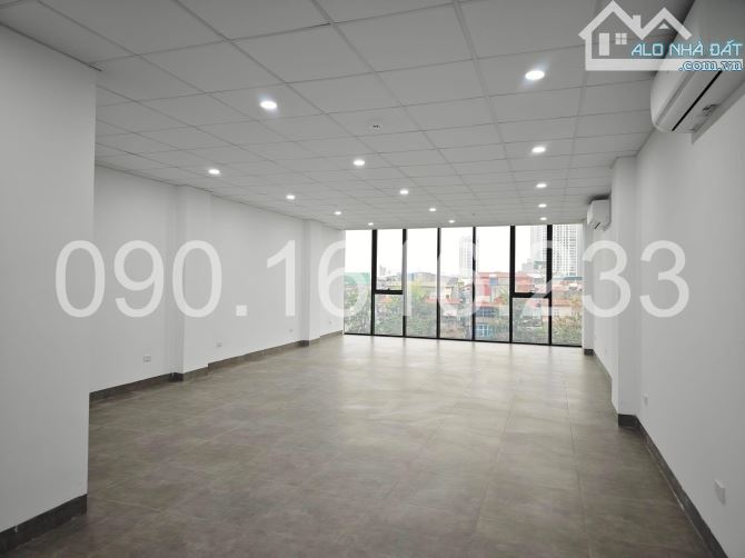 Cho thuê sàn văn phòng Vũ Tông Phan 100m2 15tr view kính nhà mới vuông đét PCCC đầy đủ - 1