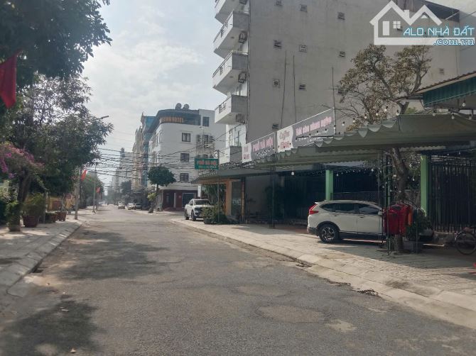 BÁN GẤP ĐẤT ĐƯỜNG NGUYỄN SƯ HỒI CÁCH BIỂN CỬA LÒ 50M: 6,5 x 20 = 120m2 x 3 LÔ - 2