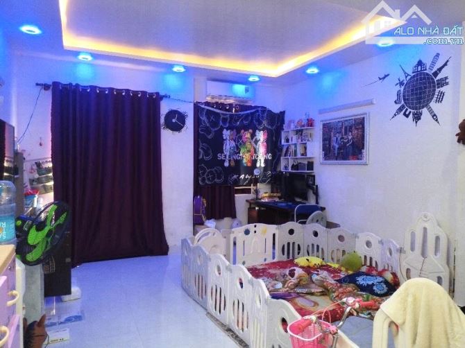BÁN NHÀ MẶT TIỀN QUẬN 6 - 4 TẤM MỚI ĐẸP - KHU BÌNH PHÚ - CÓ VỈA HÈ RỘNG RÃI - 13.8 TỶ - 2