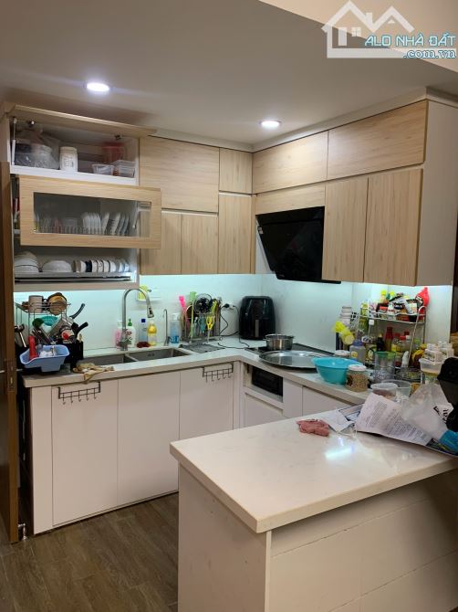 Chỉ 180 triệu m2.  Căn hộ dịch vụ gần Hồ Mỗ Lao. 106m2 * 7 tầng * 21 phòng gác xép. - 2