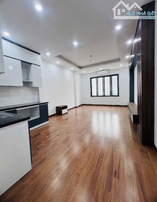 Bán nhà Xuân Phương, 42m2- 6 tầng, TM, ô tô nhà đẹp gần phố, giá 9tỷ - 2