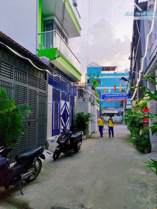 Cho thuê phòng tầng trệt đường Nguyễn Văn Quá , P. Đông Hưng Thuận , Quận 12 - 2