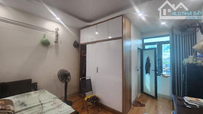 PHÂN LÔ NGHĨA ĐÔ - CẦU GIẤY - Ô TÔ TRÁNH - KINH DOANH - VỈA HÈ - GẦN PHỐ - HIẾM - 3