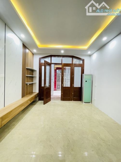 BÁN NHÀ-BÙI XƯƠNG TRẠCH-THANH XUÂN 34M 5TẦNG 7.5TỶ- GẦN PHỐ - NGÕ THÔNG - NHÀ ĐẸP NỘI THẤT - 3