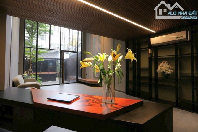 Tòa nhà mặt tiền Nguyễn Ngọc Phương, 7 tầng Thang máy, 81㎡, giá 24 tỷ - 3