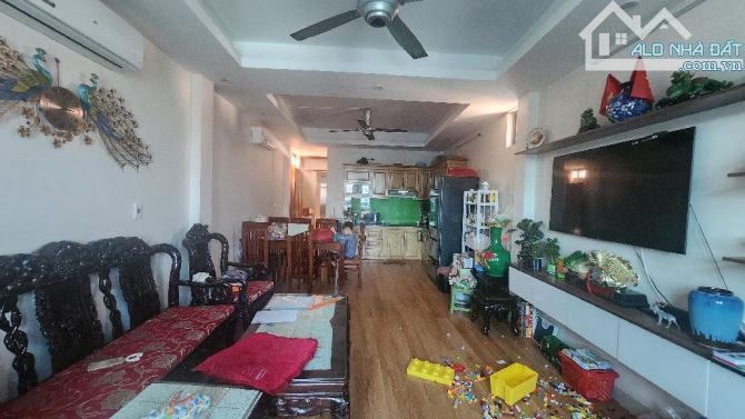 PHÂN LÔ NGHĨA ĐÔ - CẦU GIẤY - Ô TÔ TRÁNH - KINH DOANH - VỈA HÈ - GẦN PHỐ - HIẾM - 4