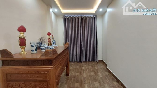 Bán gấp nhà 3 tầng  đường Cầu Bính, Sở Dầu, Hồng Bàng 40m2, ngang 5m đường 10, giá 4,15tỷ - 5