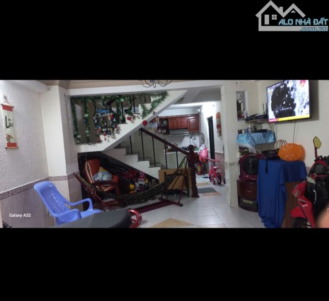Bán nhà 4 tầng trung tâm quận 3 Lê Văn Sỹ 51 m2 - 6