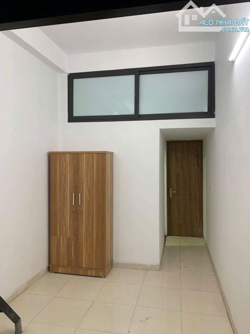 Chỉ 180 triệu m2.  Căn hộ dịch vụ gần Hồ Mỗ Lao. 106m2 * 7 tầng * 21 phòng gác xép. - 6