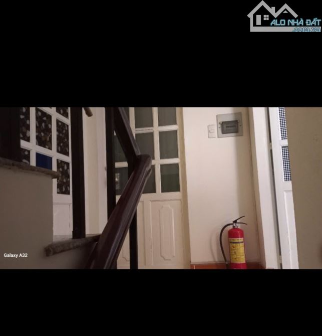 Bán nhà 4 tầng trung tâm quận 3 Lê Văn Sỹ 51 m2 - 7