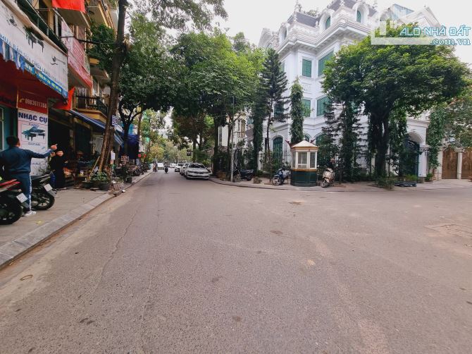 Bán nhà Mặt Phố Nguyễn Đổng Chi 51mx8T, thang máy, vỉa hè, ô tô thông sàn, KD, nhỉnh 26 tỷ