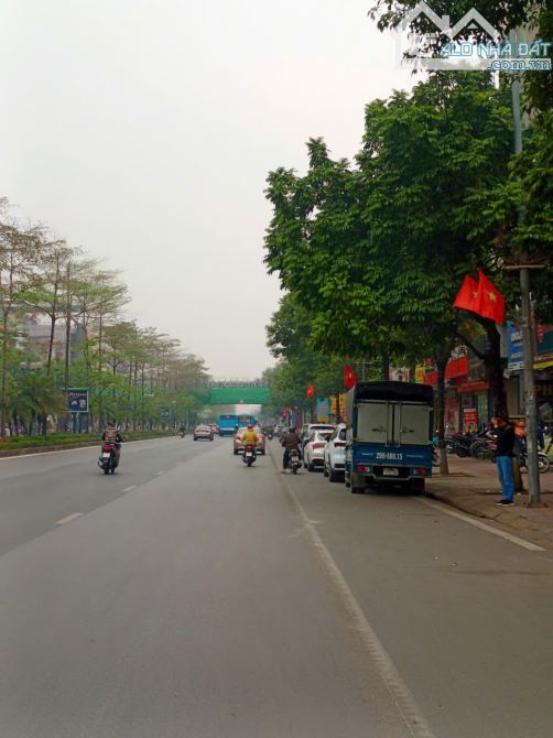 NHÀ XINH, 32m2, Phố Trường Lâm, Long Biên, 6T, 5.3 tỷ.