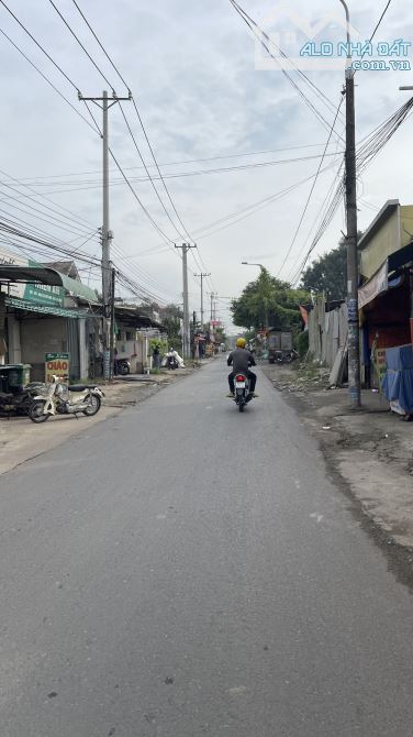 Cần bán lô đất sau lưng trường cấp 2 An Phước. Long Thành.  Kế bên trường mần non.
