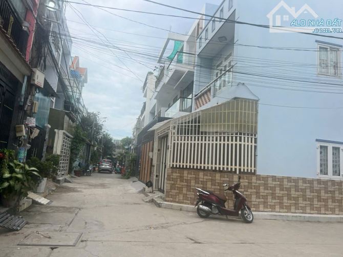 Bán nhà Căn Góc 2MT sau chợ Tăng Nhơn Phú B Đình Phong phú Giá 5,8 tỷ /81m2