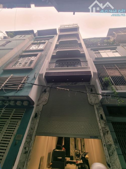 Bán nhà Hào Nam, Đống Đa 53m2x7T Mt:4.1m Kinh doanh đỉnh, view Hồ đẹp hơn 21 tỷ