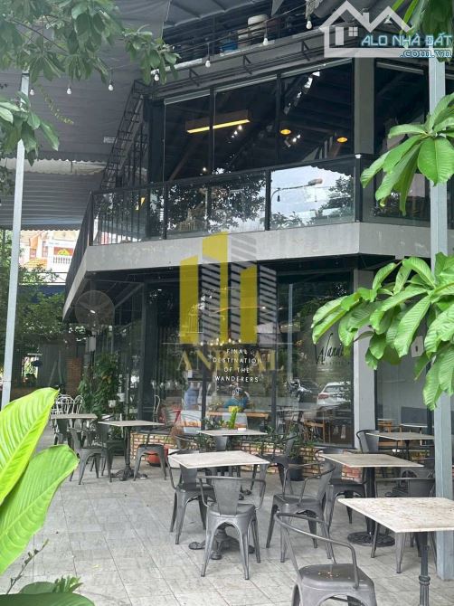 Mặt Bằng Kinh Doanh Góc 2 Mặt Tiền Đẹp 1 Trệt 1 Lầu Phù Hợp Nhà Hàng, Cafe