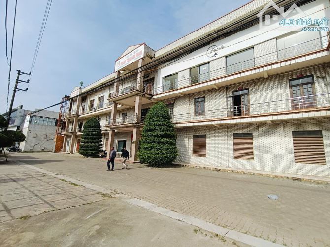Cho thuê nhà, kho đường Quang Trung, Hà Đông, HN. DT 1300m2, nhà xây kiên cố điện 3fa
