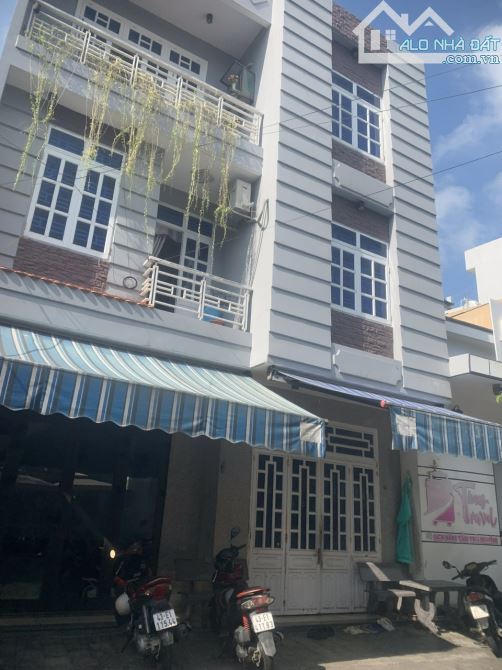 XUẤT HIỆN! SIÊU PHẨM LÔ GÓC MẶT TIỀN  LÊ HỮU TRÁC- NHÀ 3 TẦNG KINH DOANH- DT 90M2- 8 TỶ X
