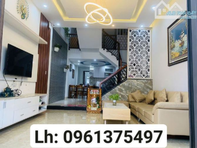 L135-Mặt tiền Đồng trí 3, dt90m2, siêu phẩm 3t, mới đẹp full nội thất víp, chỉ 4 tỷ 550