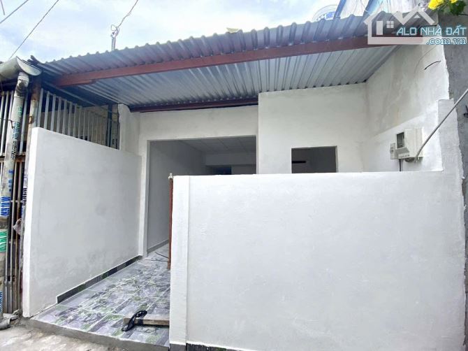 Bán Nhà Trung Chánh Hóc Môn -82M2- 2 Tầng 3PN- Hẻm Xe Hơi Chỉ 2,53 Tỷ