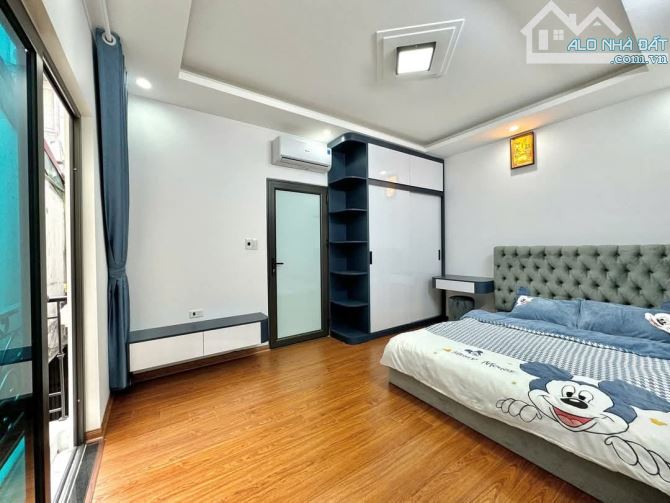 Dịch Vọng Hậu _40m2 _4 tầng_ô tô cách 20m¬_nhà đẹp_Cầu Giấy Hà Nội