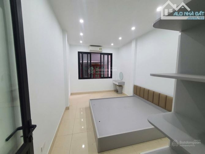 Hiếm nhà phân lô quân đội Điện Biên Phủ, Ba Đình 42m2, MT 3.8m, 30m ô tô tránh đỗ