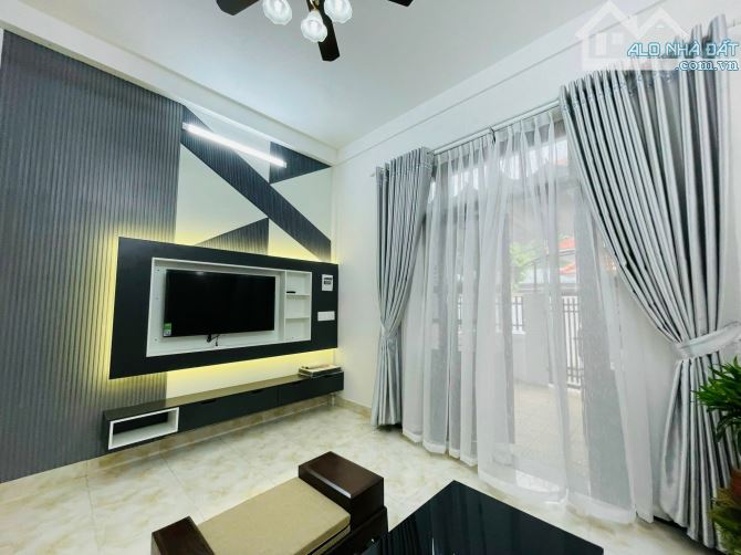 NHÀ ĐẸP 2 TẦNG CẠNH KQH PHAN KẾ BÍNH, PHƯỜNG THUỶ XUÂN 🏘️ -l