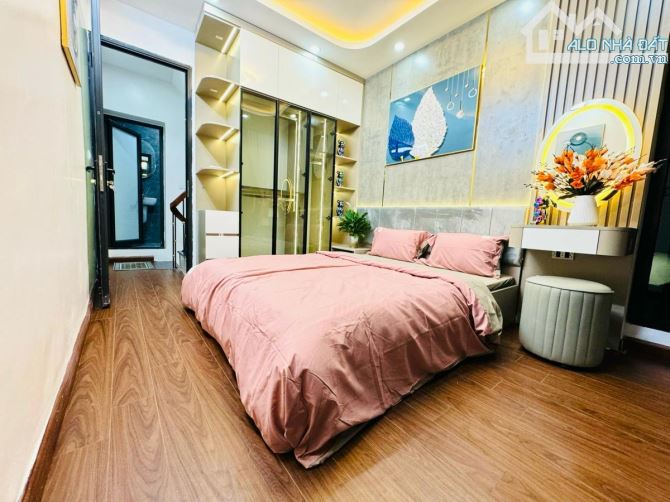 THANH NHÀN - NGÕ THÔNG - GẦN PHỐ - 10M RA ÔTÔ - 28M2 - GIÁ 4.68 TỶ - 1