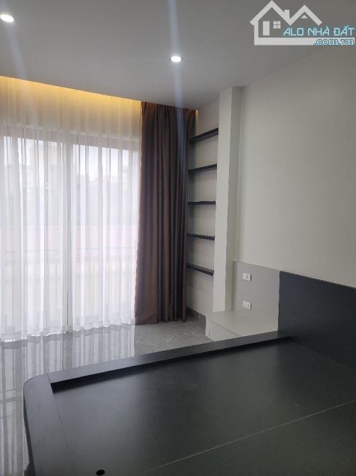 Bán nhà phố Minh Khai - Hai Bà Trưng, Ô TÔ tránh, GARA, 34m2 x 5 tầng thang máy, 10.5 tỷ - 1