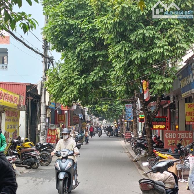 Siêu hiếm, bán đất tặng nhà 2 tầng Trâu Quỳ Gia Lâm, 60m, nhỉnh 8 tỷ, ô tối vào nhà. - 1