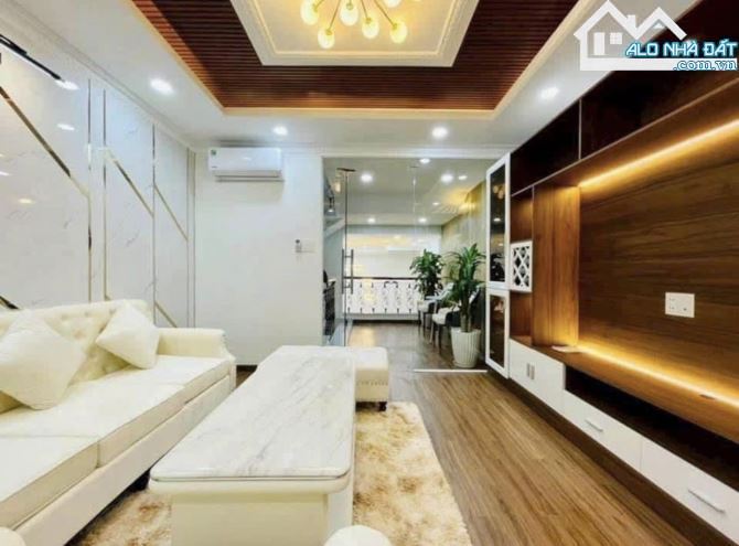 HOT! CHỦ BÁN NHÀ SỔ HỒNG RIÊNG,TRẦN VĂN ĐANG,P.11,QUẬN 3,GIÁ:4,43TỶ/62,1m2(4,5x13,8m)3 LẦU - 1