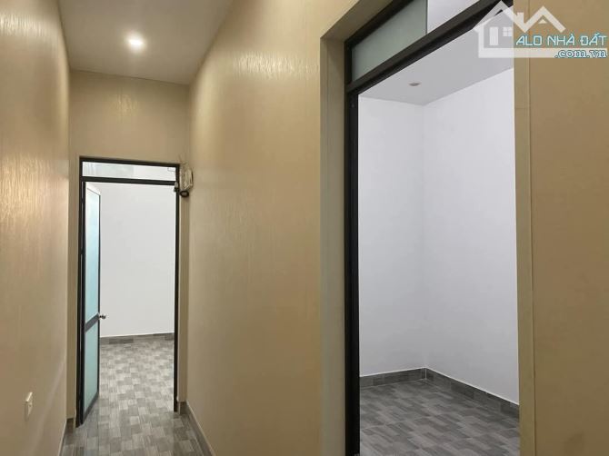 🏠🏠 Bán nhà 1 tầng 59m2 tại Mỹ Tranh, Nam Sơn. Giá 1,15 tỷ. - Nhà sân cổng. 2 ngủ - 1