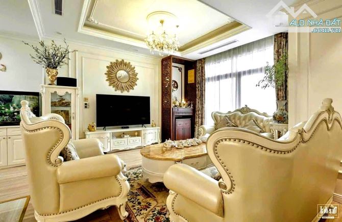 Bán Gấp Chung Cư Royal City 96m² - View Triệu Đô, Full Nội Thất 5 Sao - 1