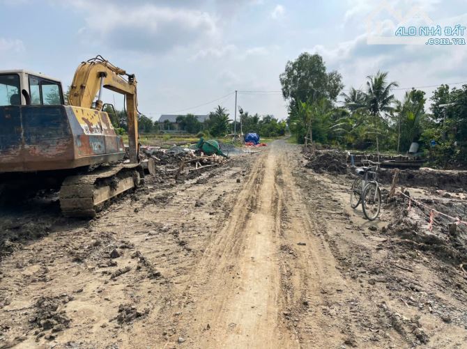 CẦN BÁN 1200M2 ĐẤT LÀM NHÀ VƯỜN, SỔ HỒNG RIÊNG, GẦN QUỐC LỘ 50 - 1