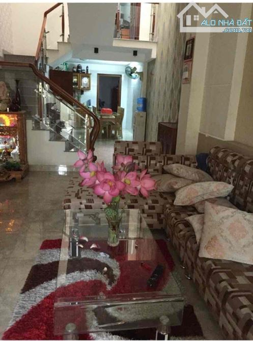 Cần bán nhà 3 tầng đường Phan Tứ. Cách biển 500m. Có mặt bằng kinh doanh - 1