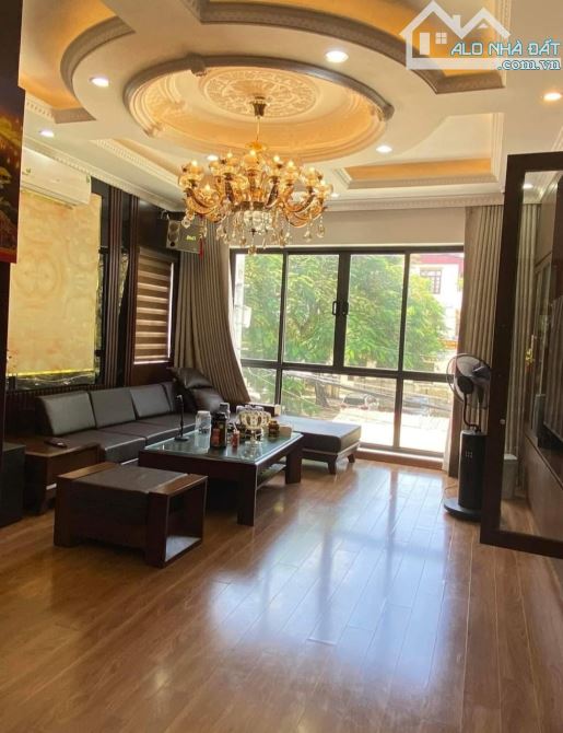 BÁN NHÀ PHỐ NGUYỄN VĂN HUYÊN – 50M², 5 TẦNG, LÔ GÓC, PHÂN LÔ, Ô TÔ TRÁNH, 16 TỶ HƠN - 1