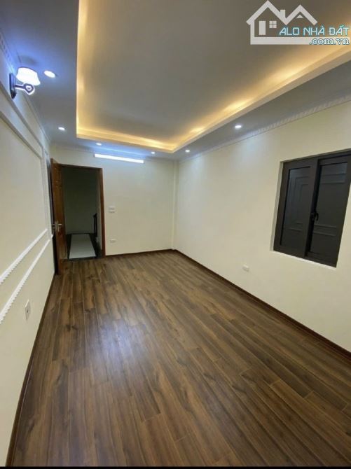 NHÀ ĐẸP Ở LUÔN, DÂN TRÍ CAO! GẦN CHỢ, TRƯỜNG CÁC CẤP!THOÁNG, SÁNG CÁC PHÒNG, FULL ĐỒ Ở - 1