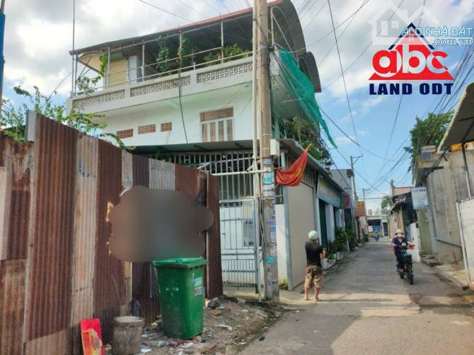 Cần bán đất gần trường trần đại nghĩa 5x25 shr full thổ cư. Cách chợ mới 300m. Giá chỉ 2,3 - 2