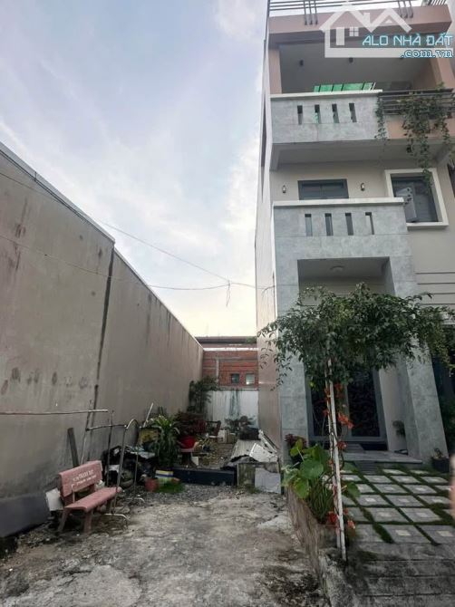 BÁN LÔ ĐẤT 88M2- GIÁ BÁN 2 TỶ 450 TRIỆU - GẦN SIÊU THỊ AONE BÌNH TÂN - 2