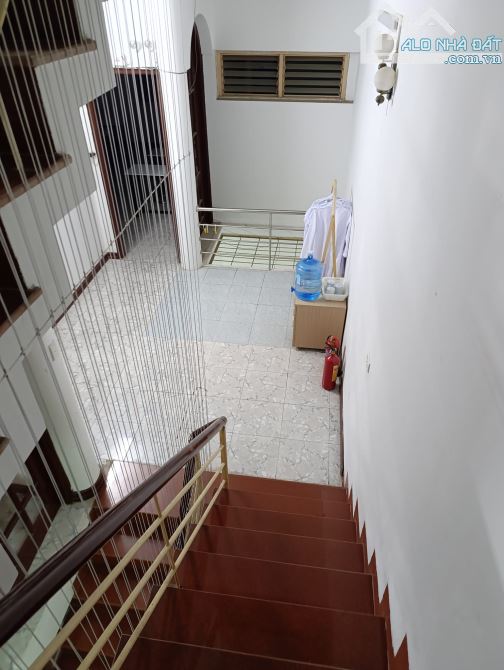 Nhà mặt ngõ Linh Lang, vị trí Đắc Địa, Kinh Doanh đa dạng, Ở sướng. Sổ 90m, Mt 6.2m, 34 tỷ - 2
