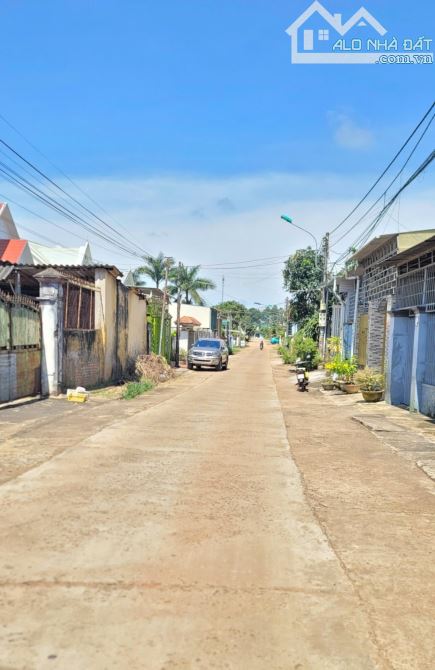 Bán đất thổ cư trung tâm phường Yên Thế, cách sân bay Pleiku 3km - 2