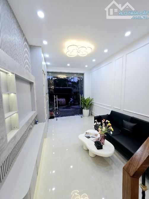 Vạn Phúc Hà Đông bán nhà 4t, mặt tiền 3.3m, diện tích 40m2 giá 9.6tỷ - 2