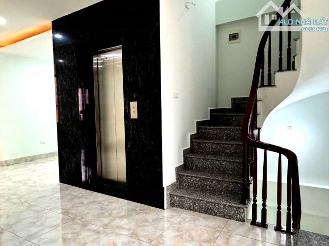 Bán Nhà Đẹp Trường Lâm 60m2, 5 Tầng Thang Máy, MT 4,8m, KD, Ôtô Đỗ Cửa, Giá 11,8 Tỷ - 2