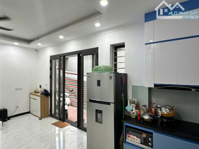 Nhà phố tam Trinh _ hoàng Mai 37m / 5 tầng / giá 5,4tỷ - 3