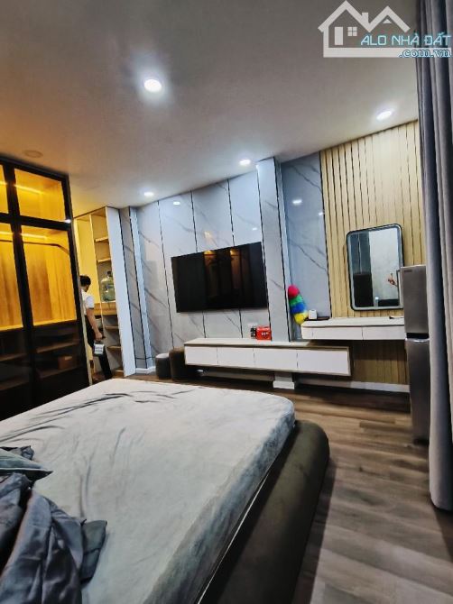Chỉ 1 Căn Duy Nhất! Mặt Tiền Kinh Doanh Ngang 4,4mx15m P5 Q8  5Tầng 7Pn Giá 8,2 Tỷ Còn TL - 3