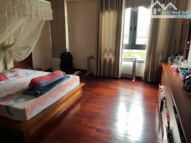 BÁN NHÀ 3 TẦNG  HOÀ CƯỜNG - HẢI CHÂU - ĐÀ NẴNG - FULL NỘI THẤT GỖ - 90 M2 -7,X TỶ - 3