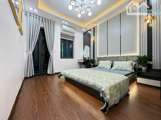 RẺ NHẤT THANH XUÂN- NGÕ RỘNG NHƯ PHỐ, 20M RA Ô TÔ TRÁNH- 2 THOÁNG - MT RỘNG 5,5M - DT 63m2 - 3