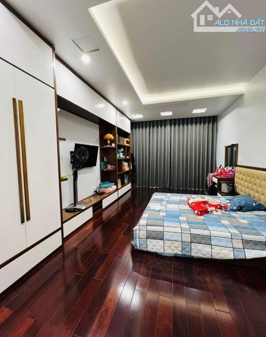 BÁN NHÀ PHỐ NGUYỄN VĂN HUYÊN – 50M², 5 TẦNG, LÔ GÓC, PHÂN LÔ, Ô TÔ TRÁNH, 16 TỶ HƠN - 3