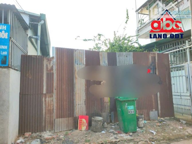 Cần bán đất gần trường trần đại nghĩa 5x25 shr full thổ cư. Cách chợ mới 300m. Giá chỉ 2,3 - 4